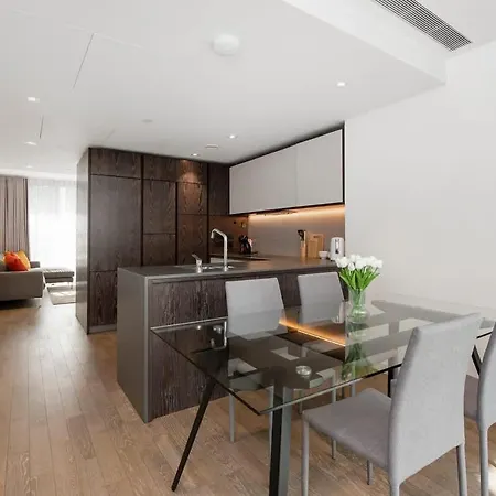 Modern 2 Bed Battersea Power Station Apartment London Exterior photo