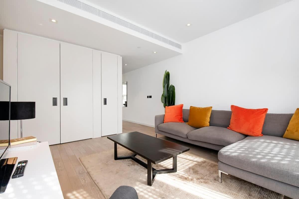 Modern 2 Bed Battersea Power Station Appartamento Londra
