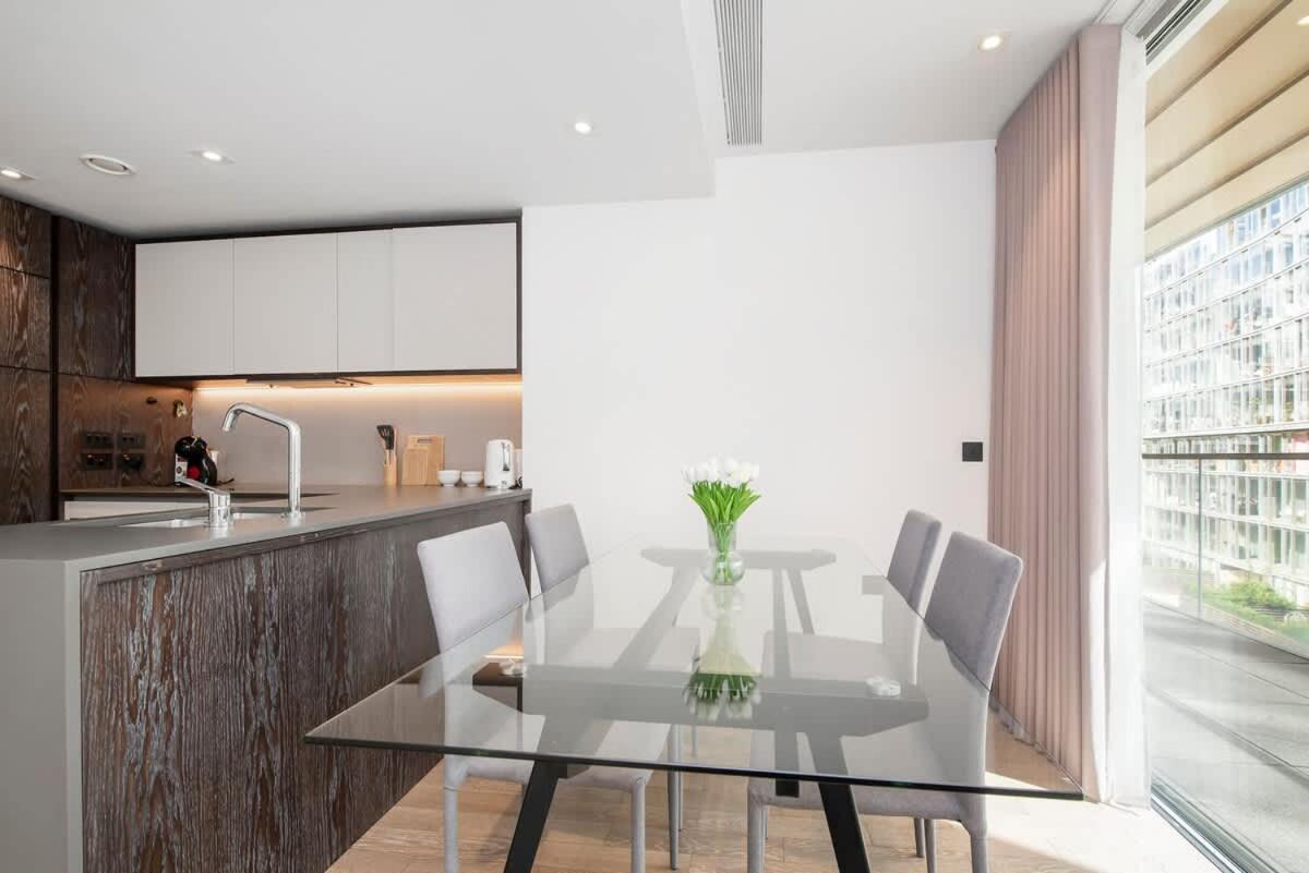 Modern 2 Bed Battersea Power Station * Londra