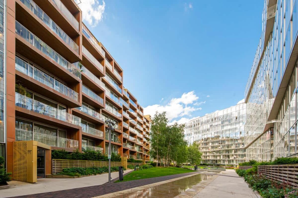 Modern 2 Bed Battersea Power Station Appartement *